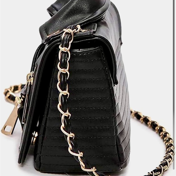 JNKET Leather Motorcycle Jacket Shoulder/Crossbody Riveted Handbag W/Chain NWOT - Picture 4 of 6